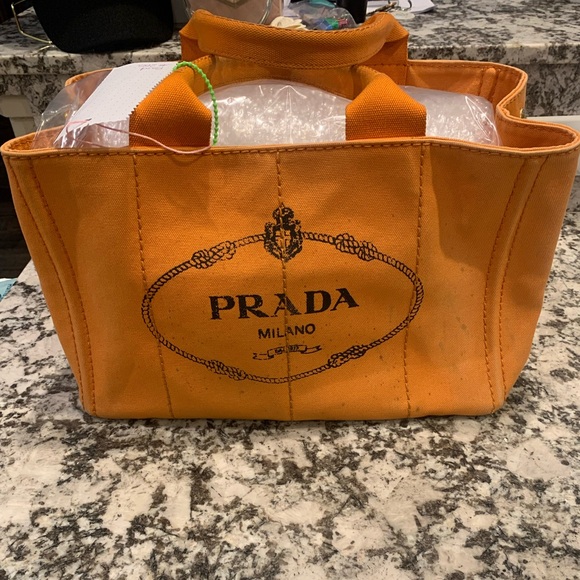 Large Prada Orange Canapa - Picture 1 of 12